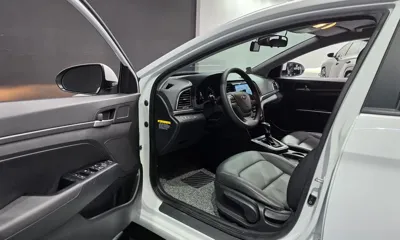 Hyundai Avante 2018, 74888 км, за 5612.45 USD - фото 10