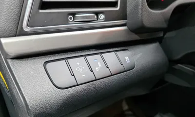 Hyundai Avante 2018, 74888 км, за 5612.45 USD - фото 13