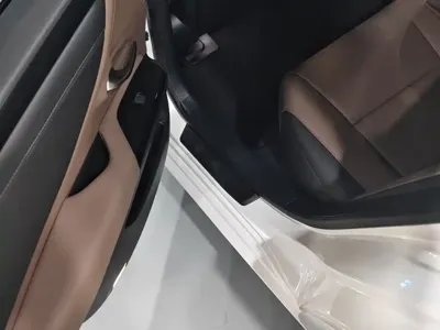 Lexus ES 2023, 20000 км, за 24278.52 USD - фото 9