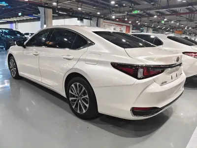 Lexus ES 2023, 20000 км, за 24278.52 USD - фото 15