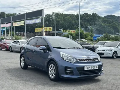 Kia Pride 2015, 138000 км, за 3569.54 USD