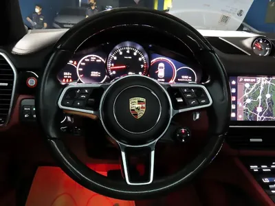 Porsche Cayenne 2023, 56921 км, за 61172.67 USD - фото 14