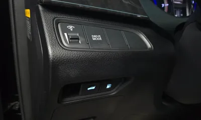 Hyundai Grandeur 2015, 189480 км, за 3420.15 USD - фото 14