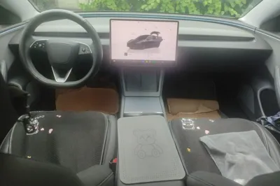 Tesla Model 3 2025, 16200 км, за 29674 USD
