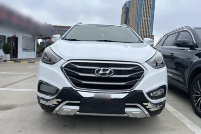 Hyundai ix35 2015, 141100 км, за 5748 USD