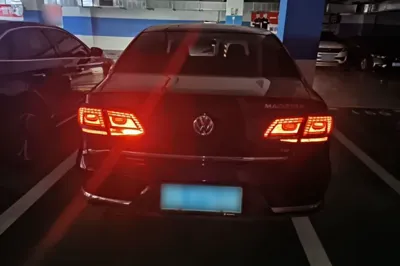 Volkswagen Magotan 2016, 95800 км, за 9032 USD