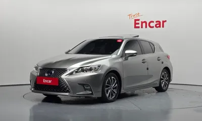 Lexus CT200h · 2018 год