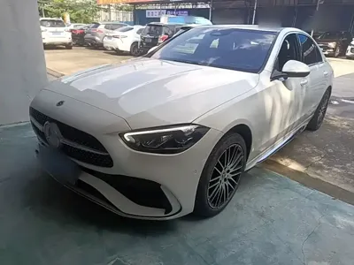 Mercedes-Benz C-Class 2024, 28400 км, за 27553.53 USD
