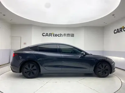 Tesla Model 3 2025, 11000 км, за 27714.15 USD