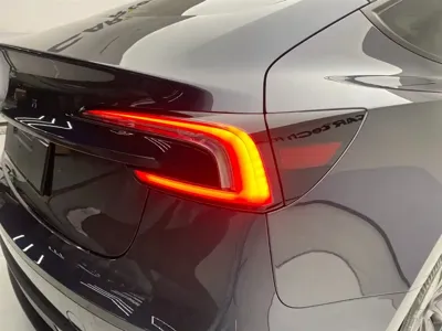 Tesla Model 3 2025, 11000 км, за 27714.15 USD - фото 10