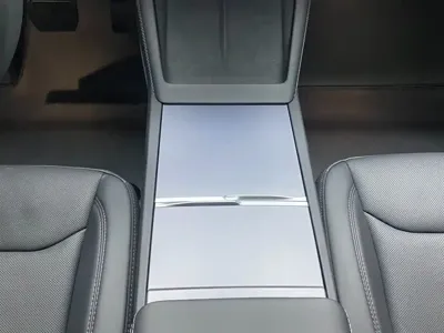 Tesla Model 3 2025, 11000 км, за 27714.15 USD - фото 20
