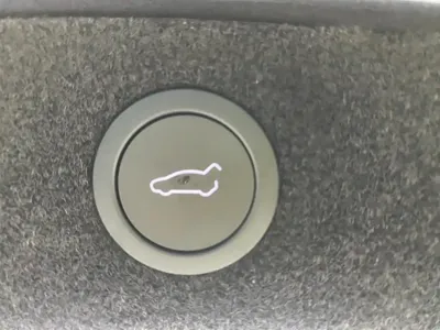 Tesla Model 3 2025, 11000 км, за 27714.15 USD - фото 21