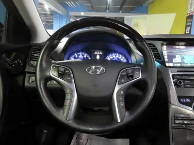 Hyundai Grandeur 2016, 154847 км, за 4886 USD - фото 10