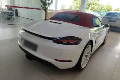 Porsche 718 2023, 5500 км, за 77090 USD - фото 6