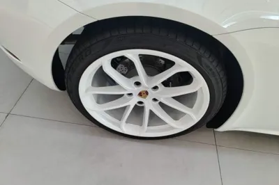 Porsche 718 2023, 5500 км, за 77090 USD - фото 11