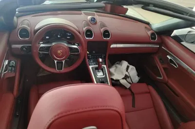 Porsche 718 2023, 5500 км, за 77090 USD - фото 12