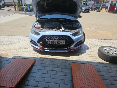 Hyundai Veloster 2019, 44786 км, за 8717.16 USD - фото 6