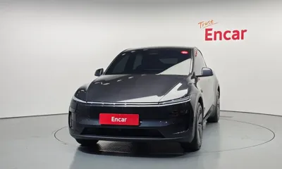Tesla Model Y 2026, 4972 км, за 34853.44 USD