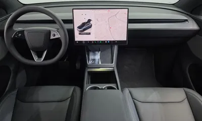 Tesla Model Y 2026, 4972 км, за 34853.44 USD - фото 7