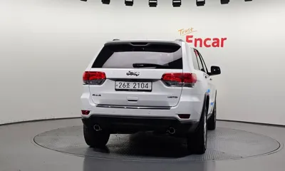 Jeep Cherokee 2017, 144822 км, за 8586.73 USD