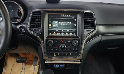 Jeep Cherokee 2017, 144822 км, за 8586.73 USD - фото 16