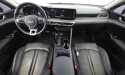 Kia K5 2023, 97828 км, за 12078.25 USD - фото 7