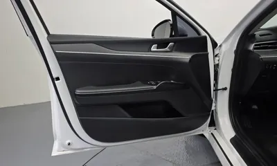 Kia K5 2023, 97828 км, за 12078.25 USD - фото 24