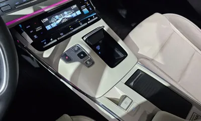 Hyundai Grandeur 2022, 39804 км, за 18983.18 USD - фото 9