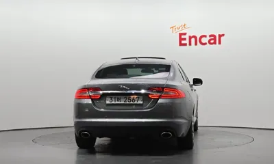 Jaguar XF 2013, 150356 км, за 4532.32 USD