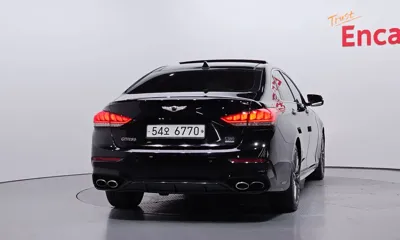 Hyundai Genesis 2015, 150920 км, за 7928.64 USD