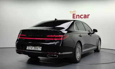 Genesis G90 2019, 113931 км, за 20416.25 USD