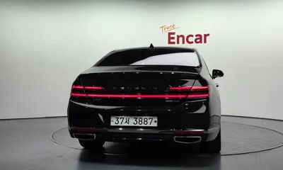 Genesis G90 2019, 113931 км, за 20416.25 USD