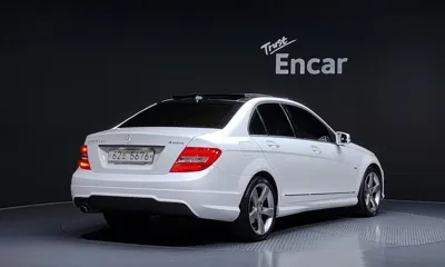 Mercedes-Benz C-Class 2014, 96675 км, за 5880.41 USD
