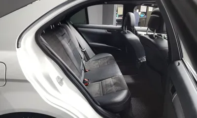Mercedes-Benz C-Class 2014, 96675 км, за 5880.41 USD - фото 12