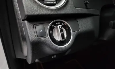 Mercedes-Benz C-Class 2014, 96675 км, за 5880.41 USD - фото 19