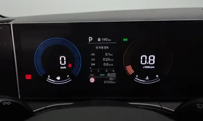 Hyundai Santafe 2024, 37242 км, за 19167.65 USD - фото 8