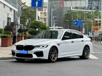 BMW M5 · 2023 год