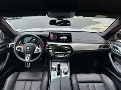 BMW M5 2023, 44000 км, за 102705.48 USD