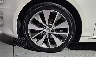 Kia K5 2017, 121285 км, за 6435.67 USD