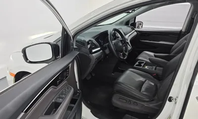 Honda Odyssey 2018, 75018 км, за 16393.45 USD - фото 11