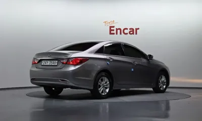 Hyundai Sonata 2011, 94015 км, за 2624.31 USD