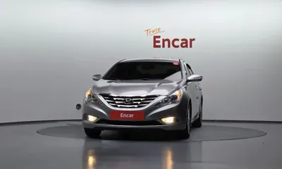 Hyundai Sonata 2011, 94015 км, за 2624.31 USD