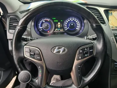 Hyundai Grandeur 2015, 178645 км, за 4105.96 USD - фото 8