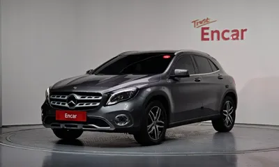 Mercedes-Benz GLA-Class · 2018 год