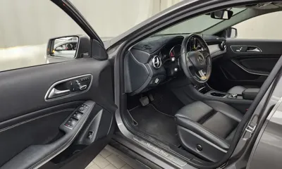 Mercedes-Benz GLA-Class 2018, 88067 км, за 10343.49 USD - фото 10