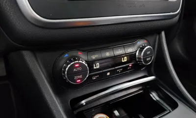 Mercedes-Benz GLA-Class 2018, 88067 км, за 10343.49 USD - фото 32