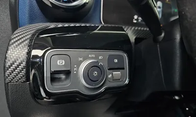 Mercedes-Benz A-Class 2019, 75191 км, за 9255.61 USD - фото 17