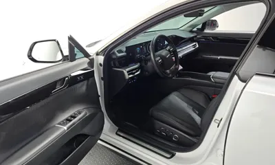 Hyundai Grandeur 2023, 25141 км, за 28160.69 USD - фото 10