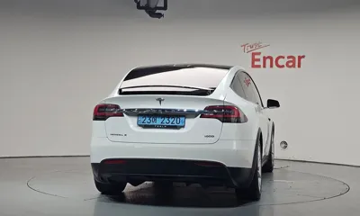 Tesla Model X 2018, 102684 км, за 40889.28 USD