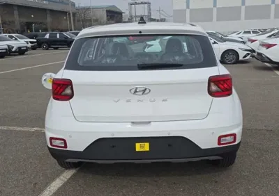 Hyundai Venue 2026, 1 км, за 2185.79 USD
